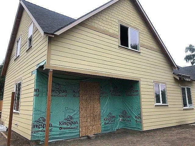 $555,000 | 535 E Street, Independence, OR 97351