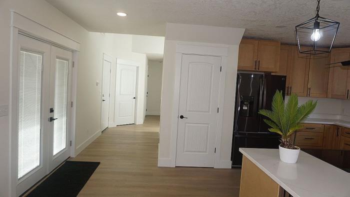 535 E Street Independence, OR 97351 - Photo 15 of 37