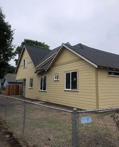 $555,000 | 535 E Street, Independence, OR 97351