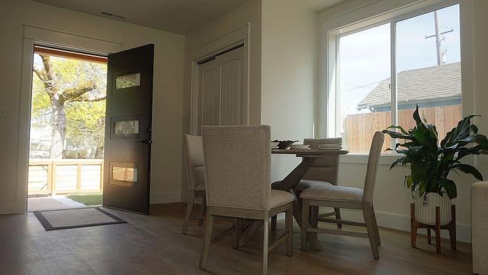 535 E Street Independence, OR 97351 - Photo 8 of 37