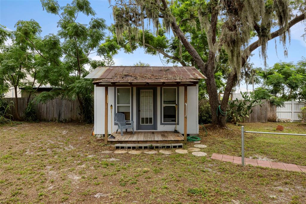 818 Eunice Drive Tarpon Springs, FL 34689 - Photo 34 of 59