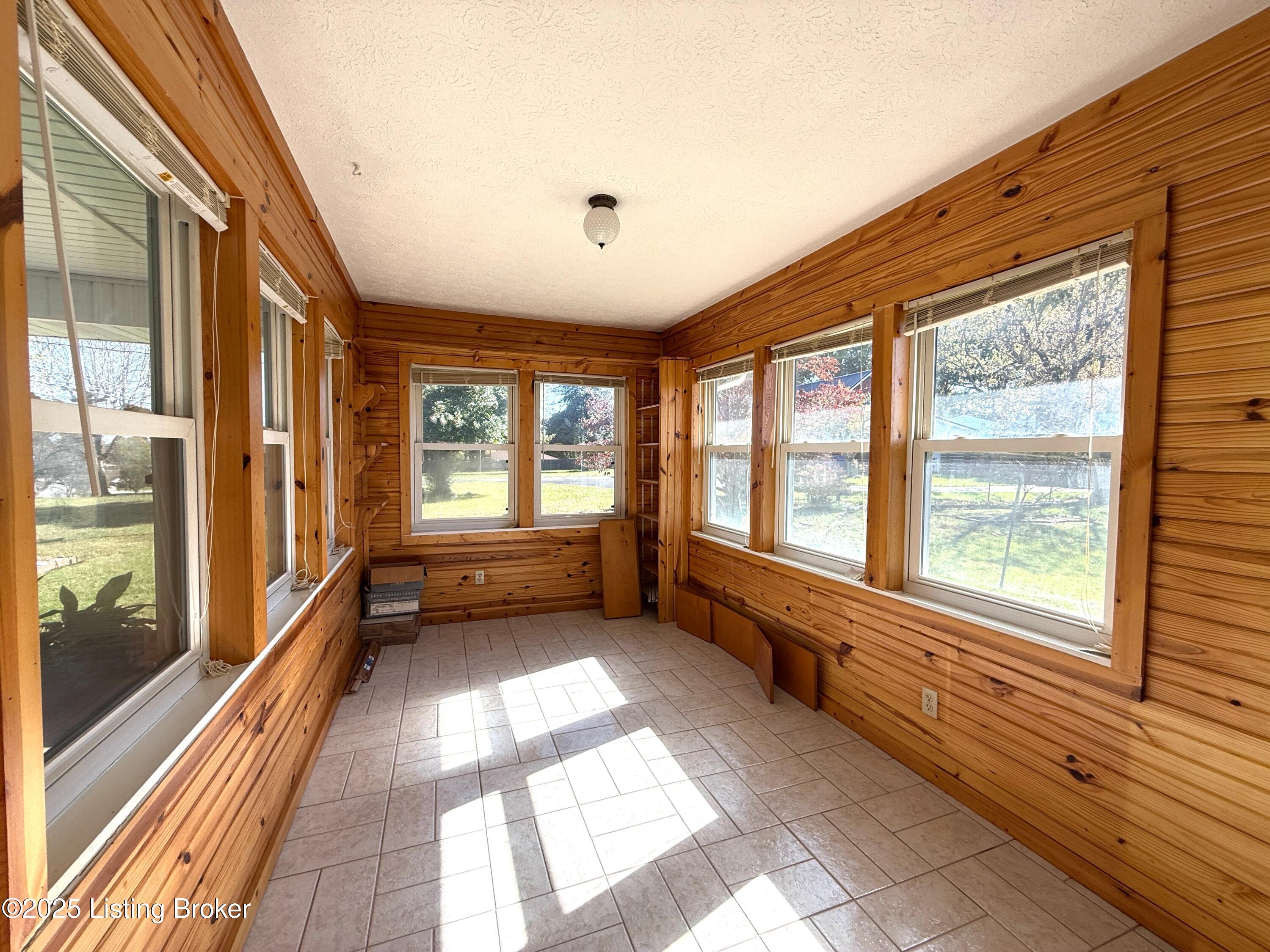 608 Cave Mill Road Leitchfield, KY 42754 - Photo 22 of 42 Sunroom