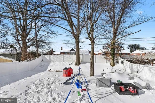 a view of outdoor space yard and patio