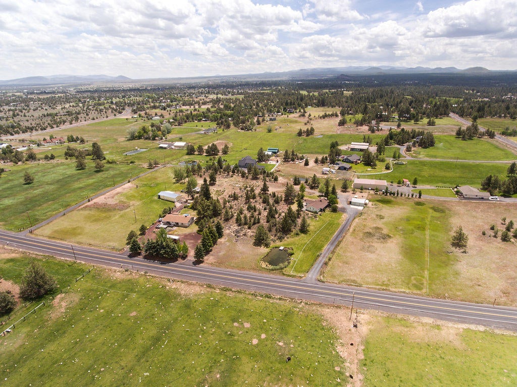 61395 Ward Road Bend, OR 97702 - Photo 48 of 56 PhotoMyListing-48