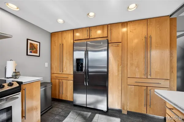 $290,000 | 1514 Birnamwood Trail Drive, Ballwin, MO 63021