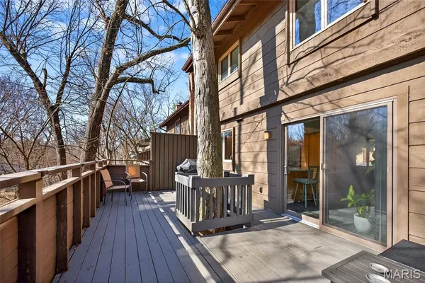 $290,000 | 1514 Birnamwood Trail Drive, Ballwin, MO 63021