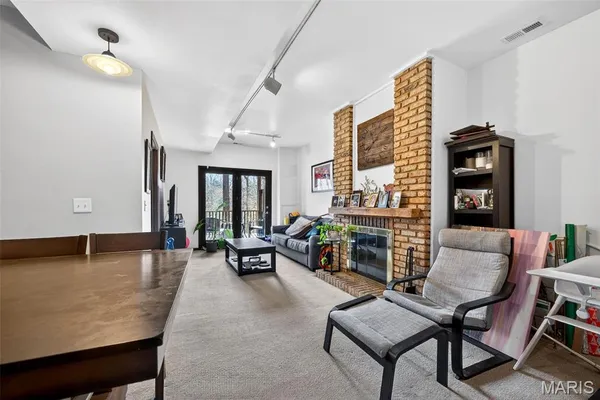 $290,000 | 1514 Birnamwood Trail Drive, Ballwin, MO 63021