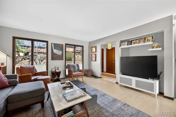 $290,000 | 1514 Birnamwood Trail Drive, Ballwin, MO 63021