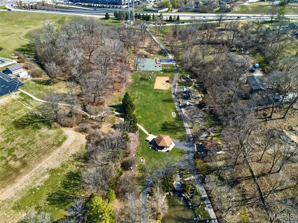 $290,000 | 1514 Birnamwood Trail Drive, Ballwin, MO 63021