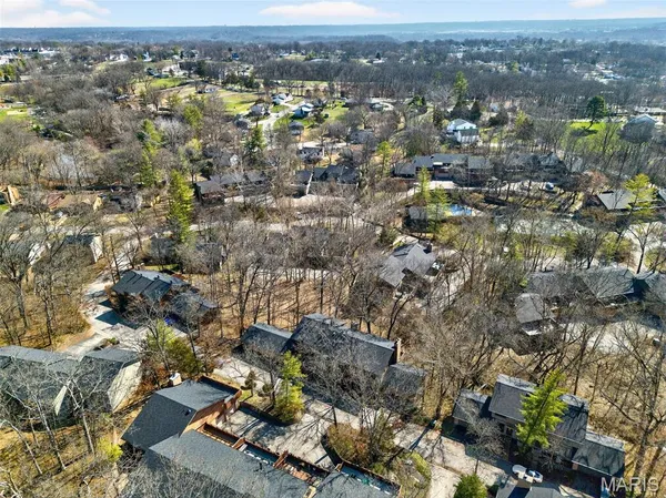 $290,000 | 1514 Birnamwood Trail Drive, Ballwin, MO 63021