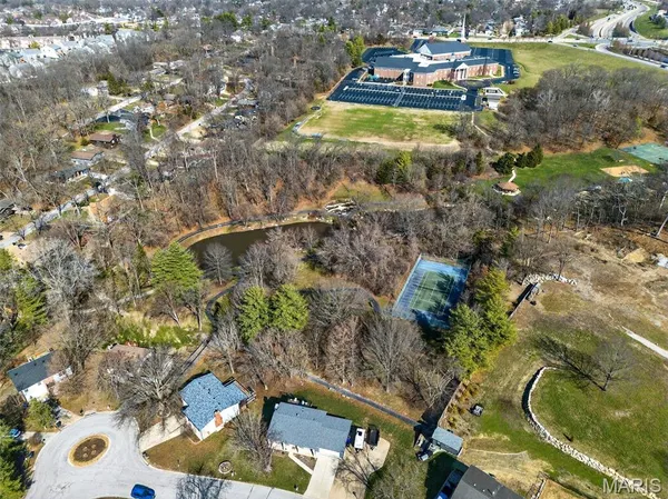 $290,000 | 1514 Birnamwood Trail Drive, Ballwin, MO 63021