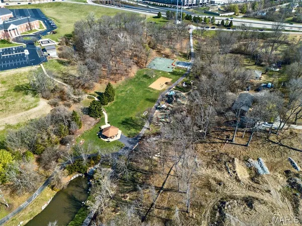 $290,000 | 1514 Birnamwood Trail Drive, Ballwin, MO 63021