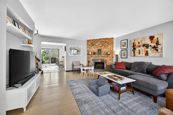 $290,000 | 1514 Birnamwood Trail Drive, Ballwin, MO 63021