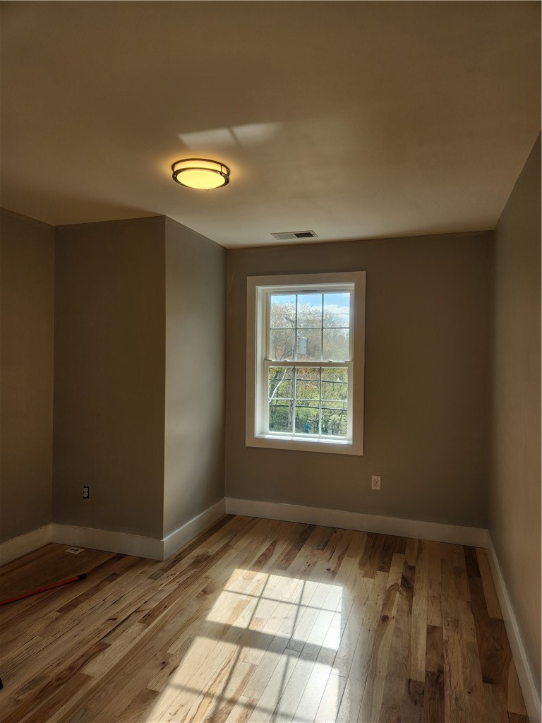 1284 Boston Neck Road Saunderstown, RI 02874 - Photo 12 of 24