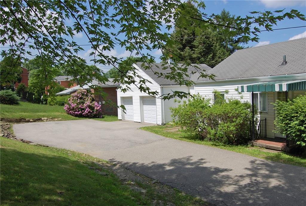 850 Bower Hill Road Pittsburgh, PA 15243 - Photo 2 of 13 Front entry, attached garage connects to house with enclosed breezeway.