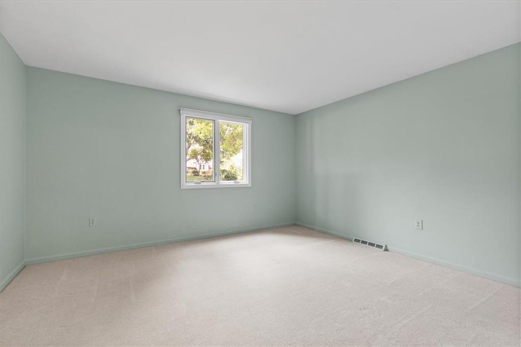 2603 Glenchester Road Wexford, PA 15090 - Photo 29 of 45 an empty room with windows
