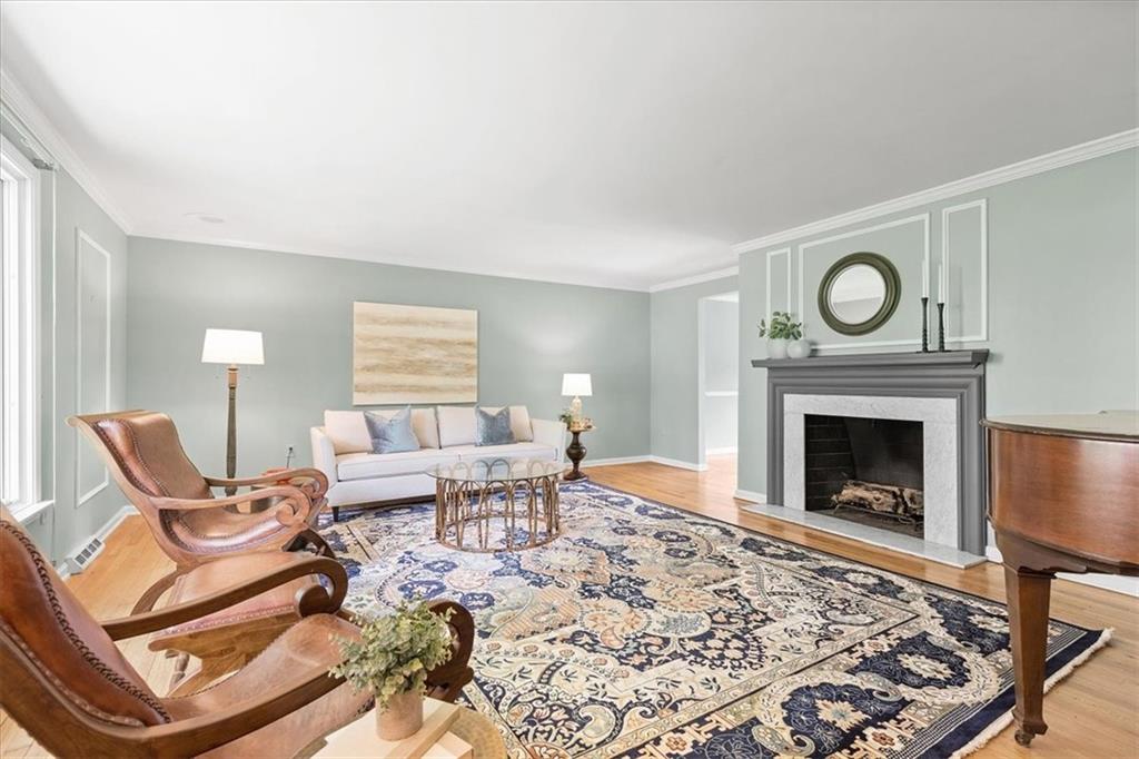 2603 Glenchester Road Wexford, PA 15090 - Photo 5 of 45 a living room with furniture and a fireplace