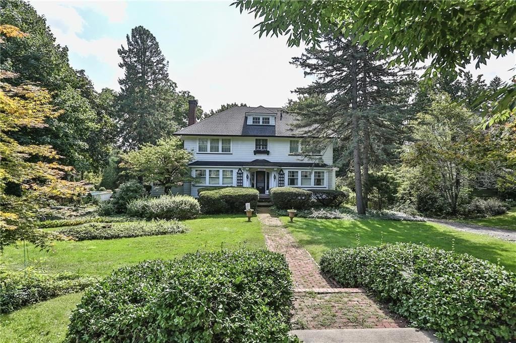 1363 Highland Avenue Rochester, NY 14620 - Photo 3 of 46