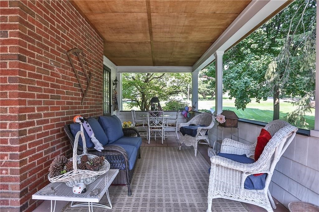 1363 Highland Avenue Rochester, NY 14620 - Photo 4 of 46