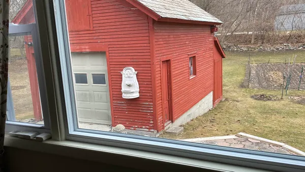 $359,000 | 38 East Proctor Road, Rutland Town, VT 05736