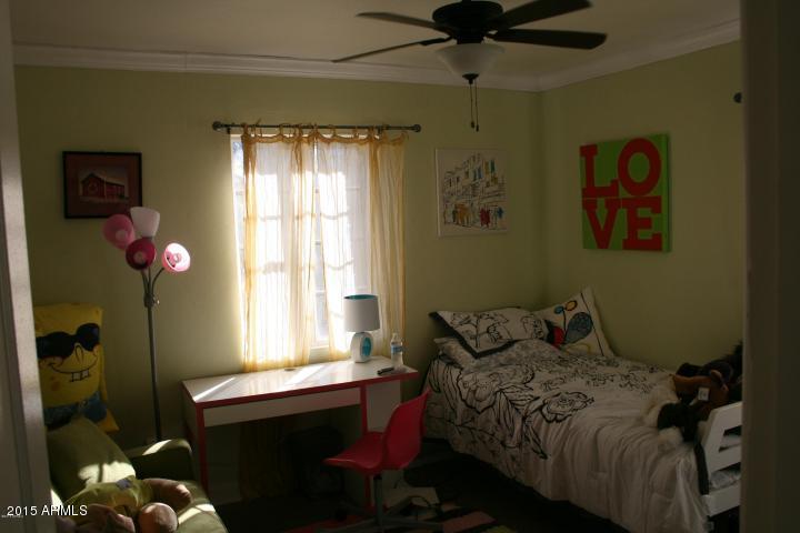 2107 West Osborn Road Phoenix, AZ 85015 - Photo 11 of 20 Bedroom 1