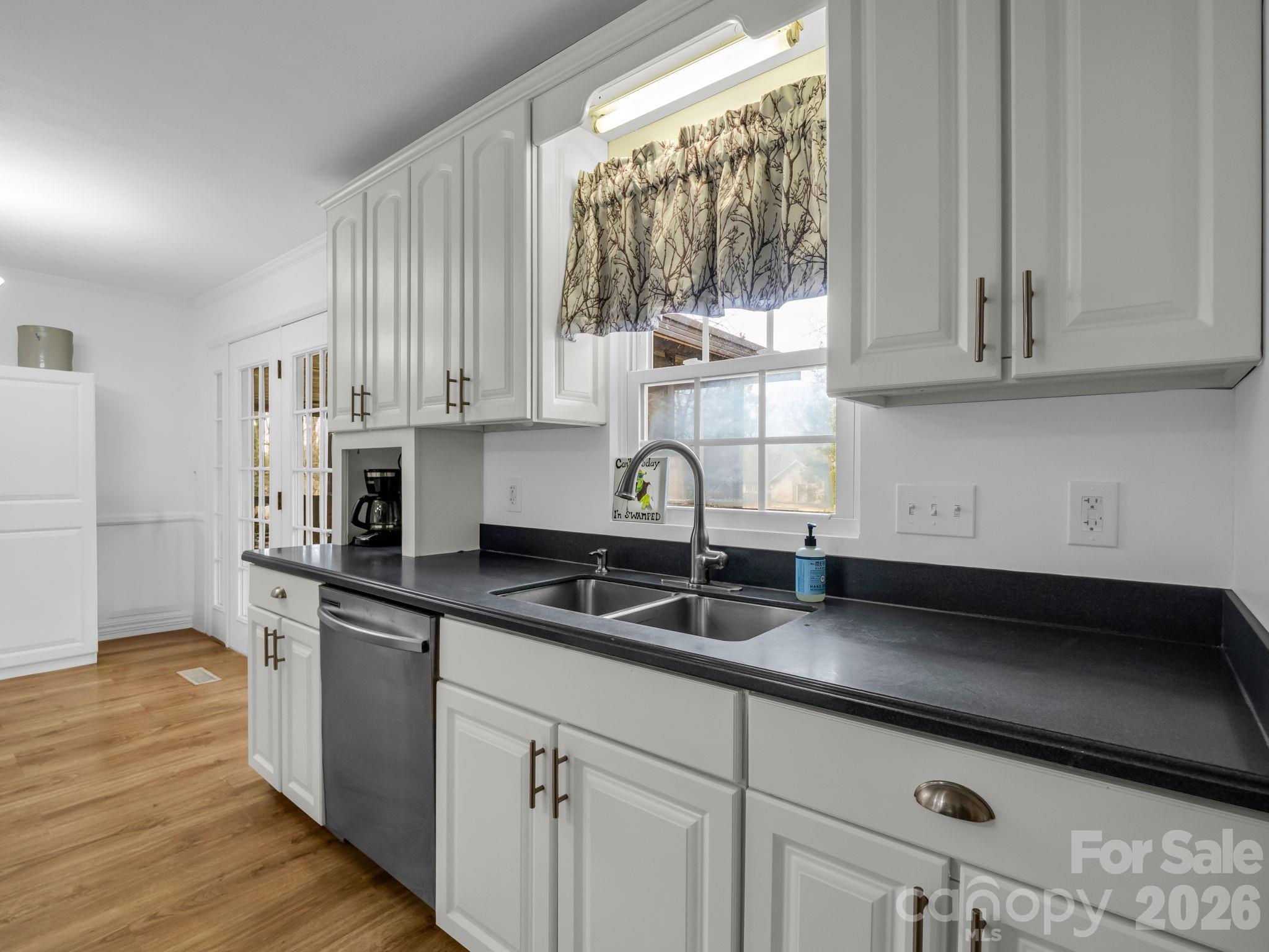 54 Broadway Tryon, NC 28782 - Photo 11 of 44