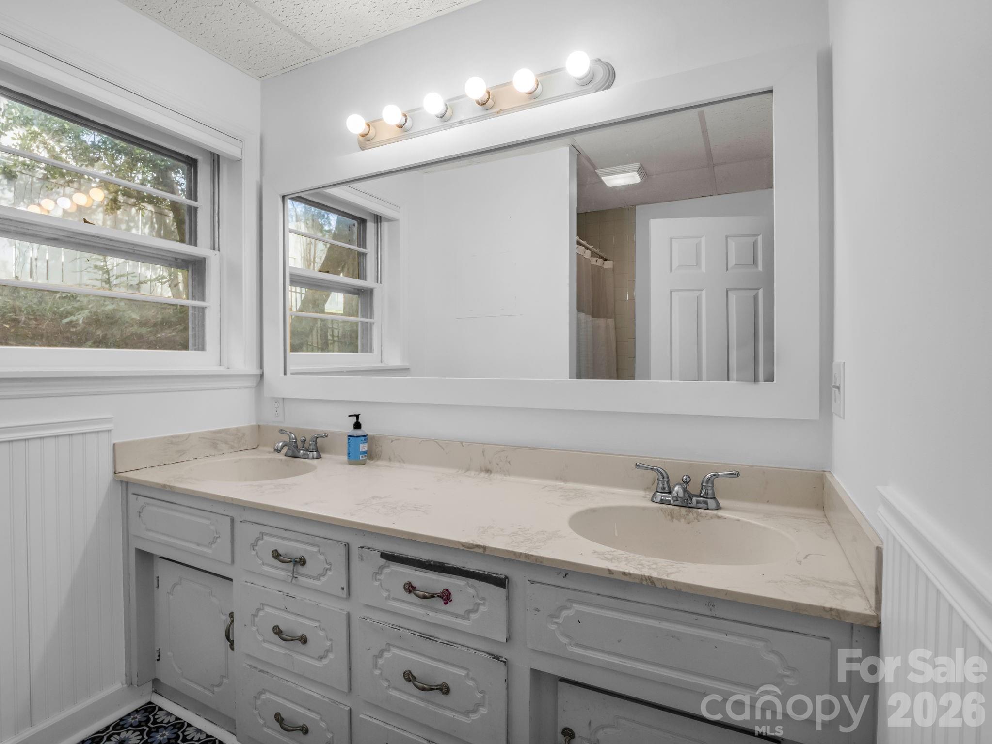 54 Broadway Tryon, NC 28782 - Photo 33 of 44