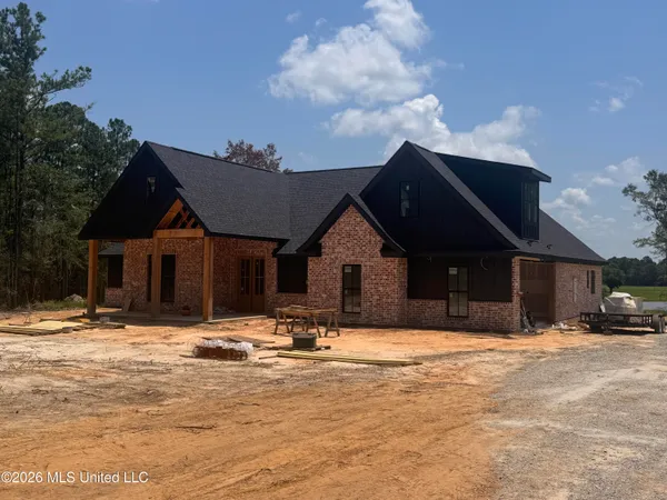 $669,900 | 21035 Desalvo Drive, Kiln, MS 39556