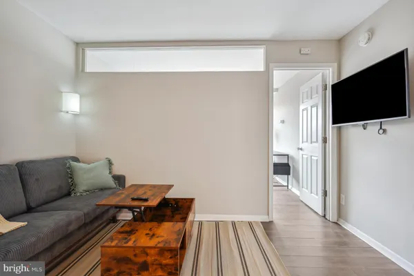 $3,500 | 2401 H Street Northwest, Unit 903, Washington, DC 20037