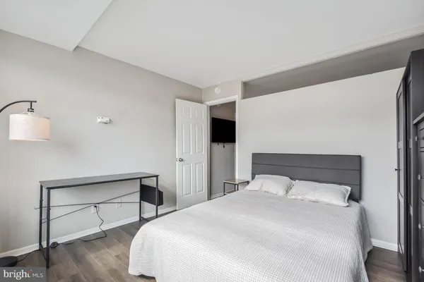 $3,500 | 2401 H Street Northwest, Unit 903, Washington, DC 20037