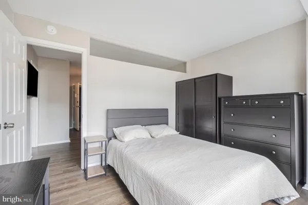 $3,500 | 2401 H Street Northwest, Unit 903, Washington, DC 20037