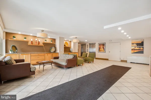 $3,500 | 2401 H Street Northwest, Unit 903, Washington, DC 20037