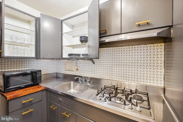 $3,500 | 2401 H Street Northwest, Unit 903, Washington, DC 20037