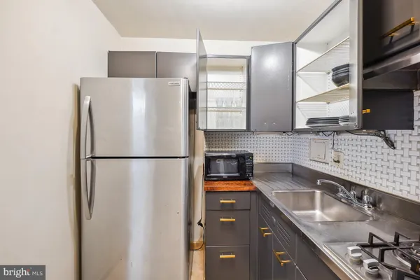 $3,500 | 2401 H Street Northwest, Unit 903, Washington, DC 20037