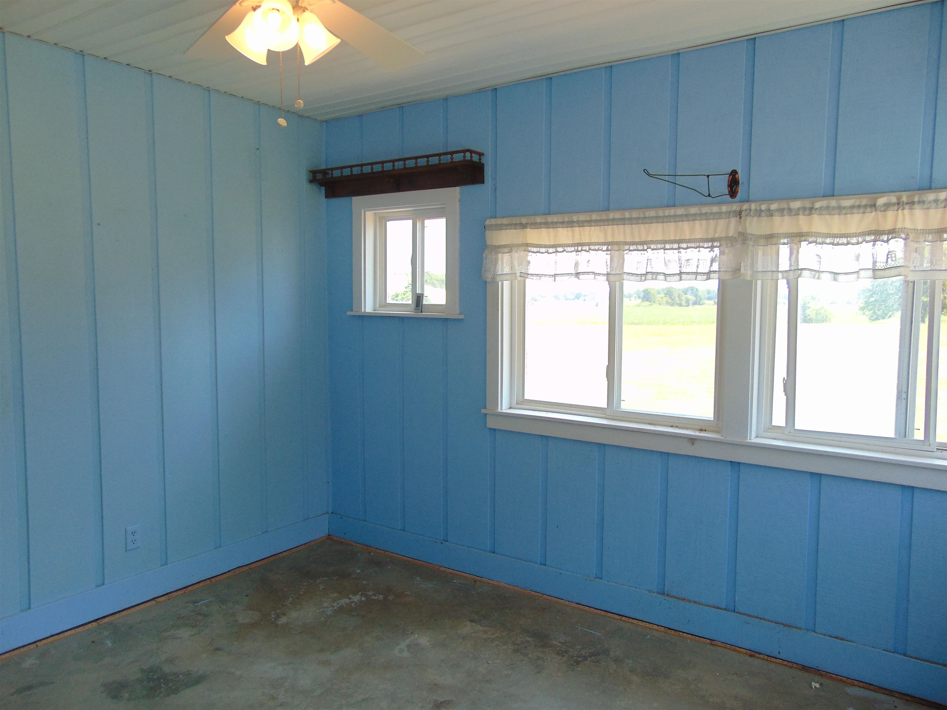 5625 West Monroe Road Alma, MI 48801 - Photo 47 of 77 1901821-46.JPG