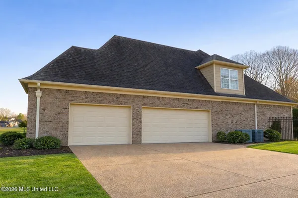 $520,000 | 6459 Carson Drive, Olive Branch, MS 38654