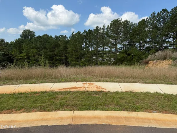 $140,000 | 145 Glaze Farm Way, Unit 23, Johnson City, TN 37601