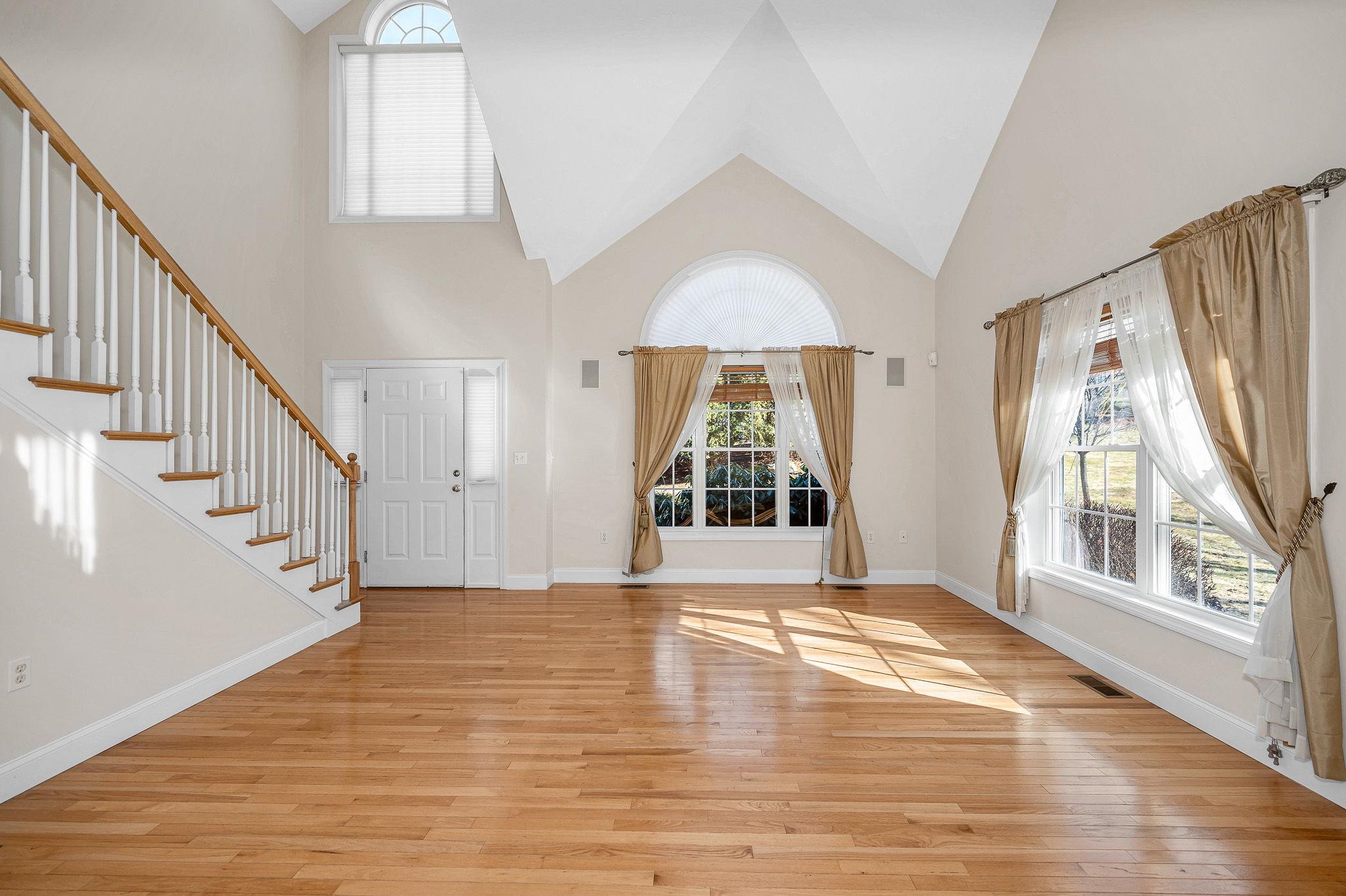 2 Prestwick Trail Nashua, NH 03062 - Photo 2 of 42