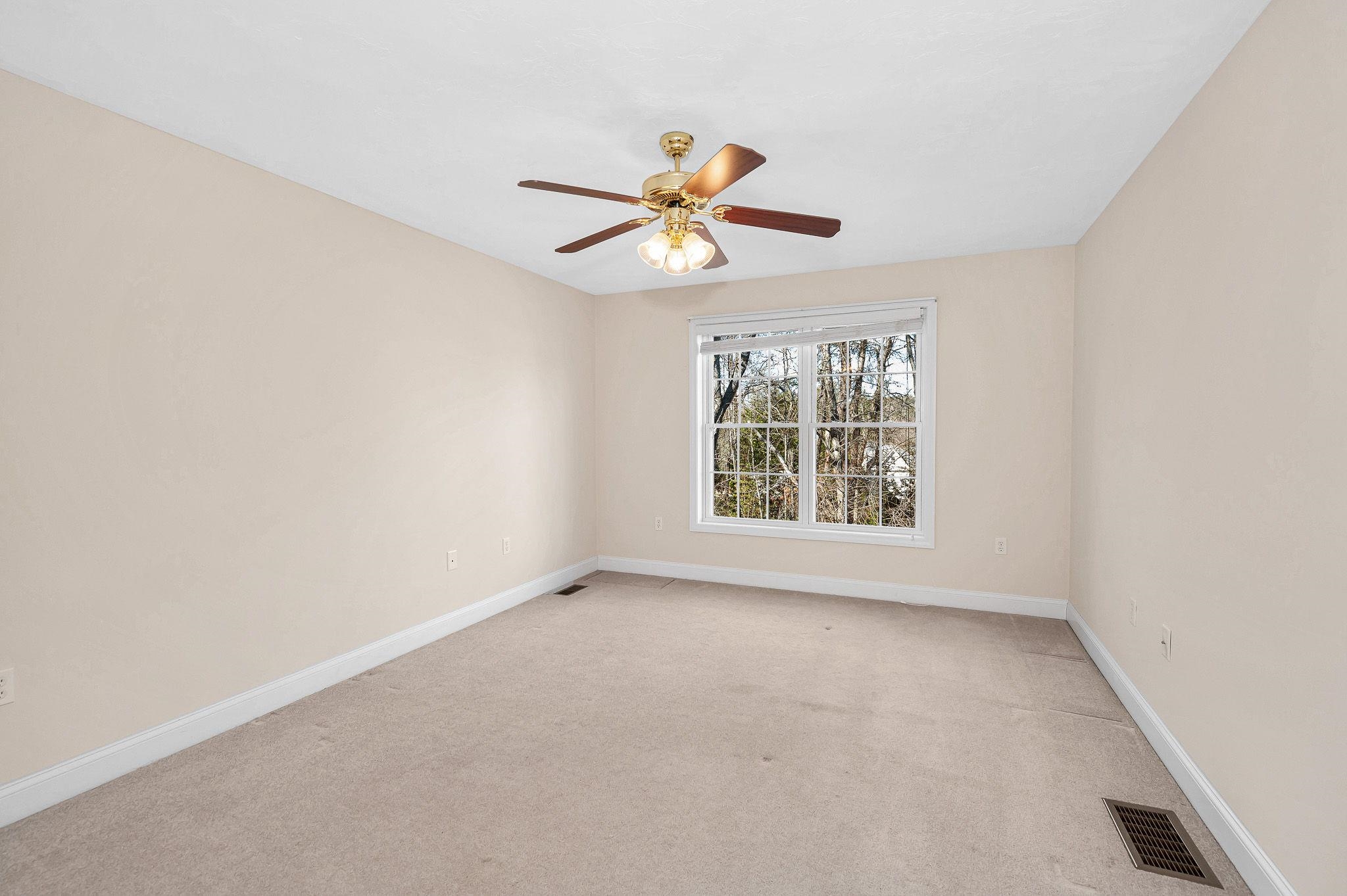 2 Prestwick Trail Nashua, NH 03062 - Photo 30 of 42