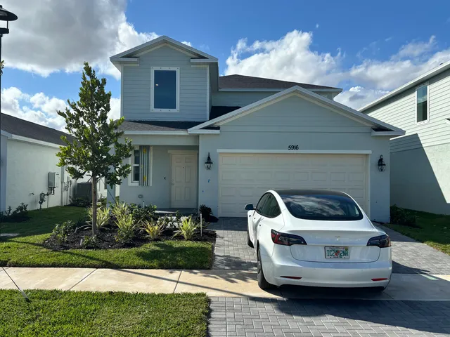 $3,000 | 5916 Northwest Sweetwood Drive, Port St. Lucie, FL 34987