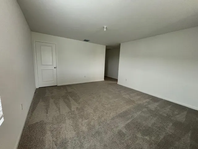 $3,000 | 5916 Northwest Sweetwood Drive, Port St. Lucie, FL 34987