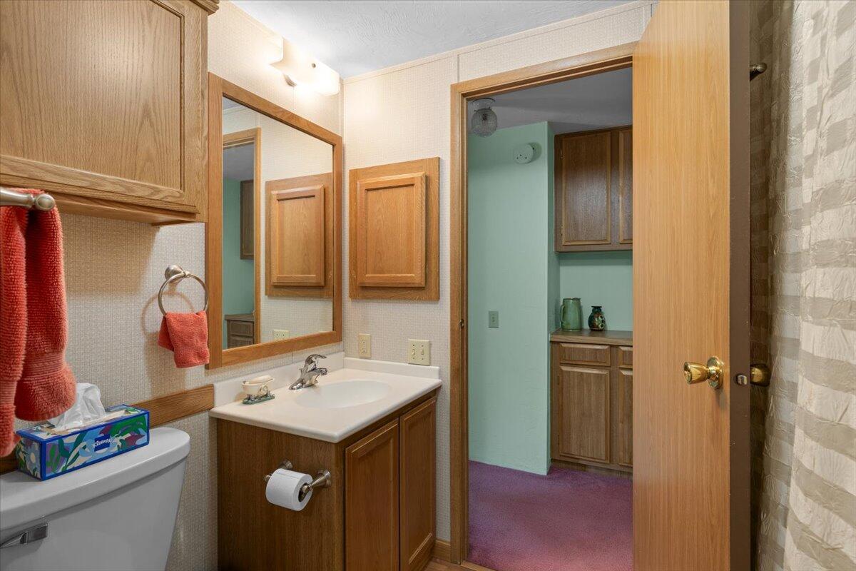 555 Freeman Road, Unit 146 Central Point, OR 97502 - Photo 16 of 21 11-CI_9527