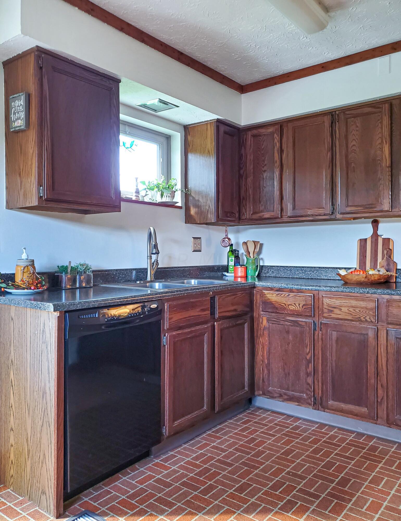 151 Sheward Road Jackson, OH 45640 - Photo 6 of 21