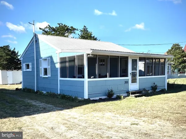 $489,000 | 203 North Bay Shore Drive, Milton, DE 19968