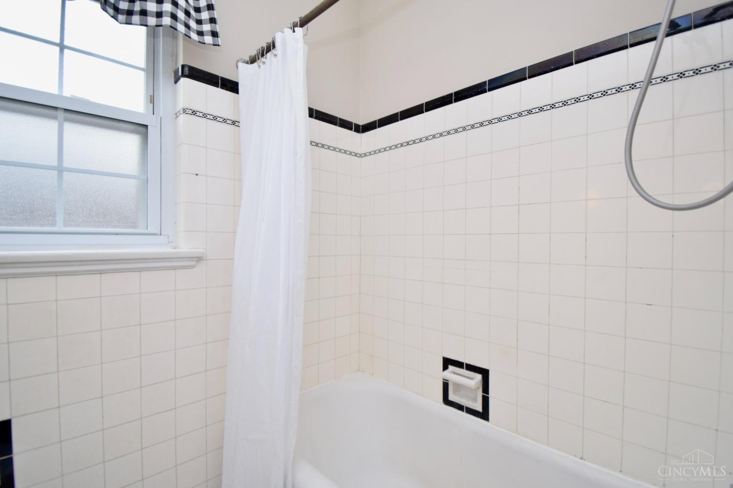 4947 Ralph Avenue Cincinnati, OH 45238 - Photo 29 of 56 Gallery Image 29