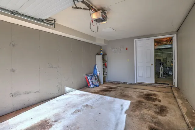 $275,000 | 2838 Whitney Avenue, Unit 2, Hamden, CT 06518