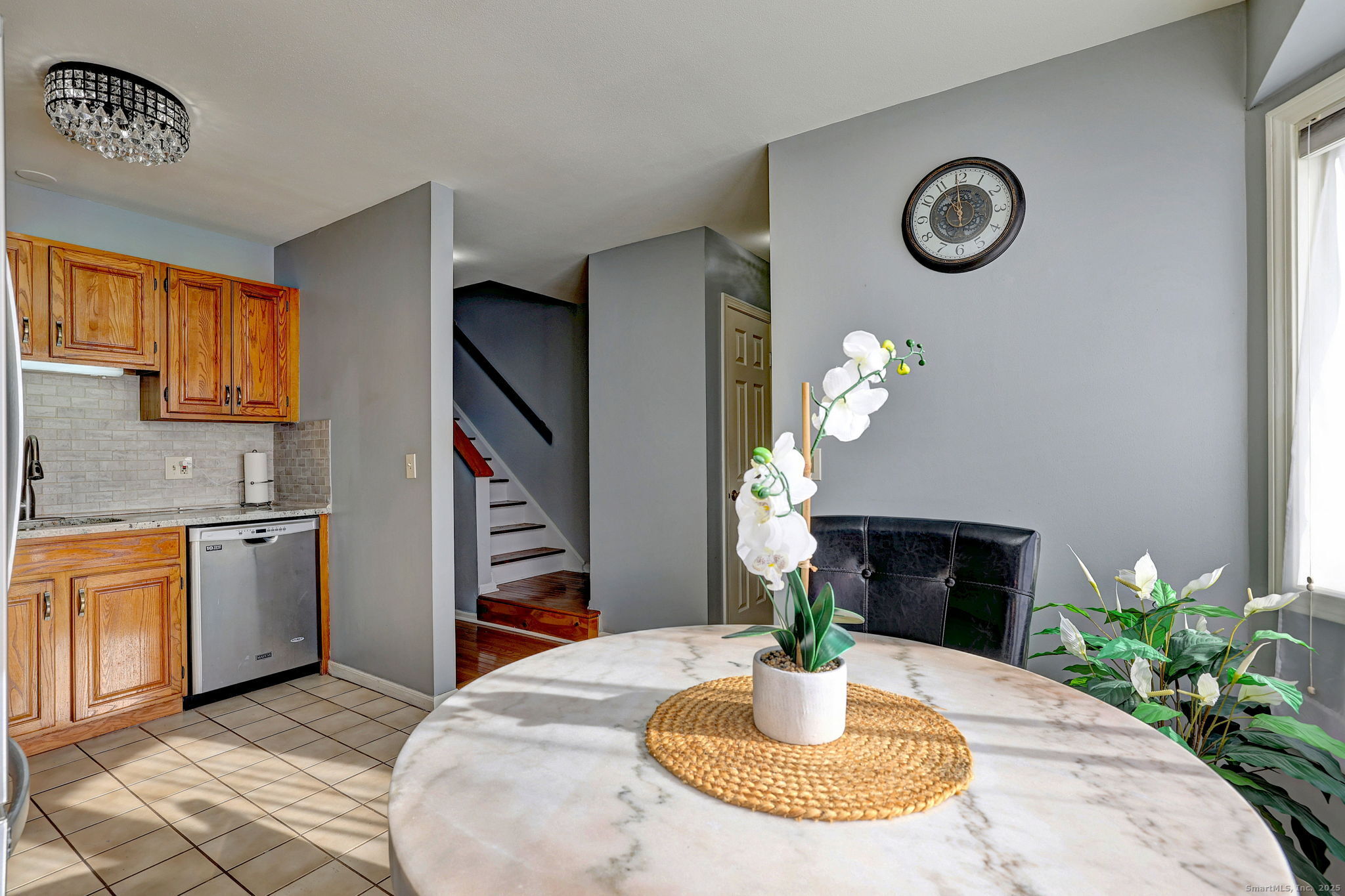 2838 Whitney Avenue, Unit 2 Hamden, CT 06518 - Photo 10 of 26