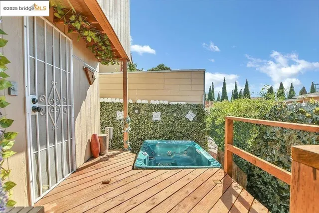 $360,000 | 589 5th Street, Richmond, CA 94801