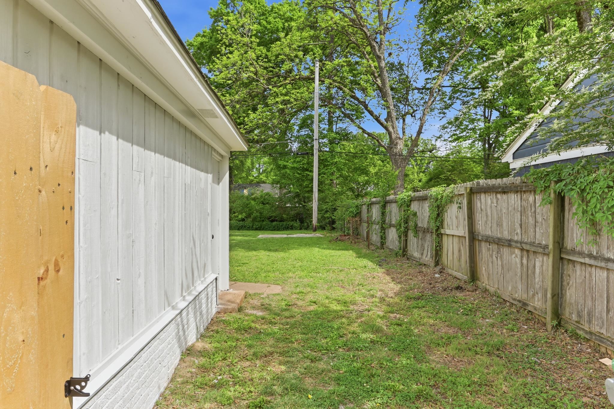 312 Fernway Road Memphis, TN 38117 - Photo 30 of 38 View of fenced backyard