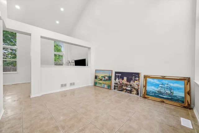 $359,900 | 372 White Tail Drive, Grayslake, IL 60030